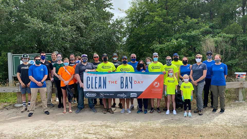 Group photo at Clean the bay day