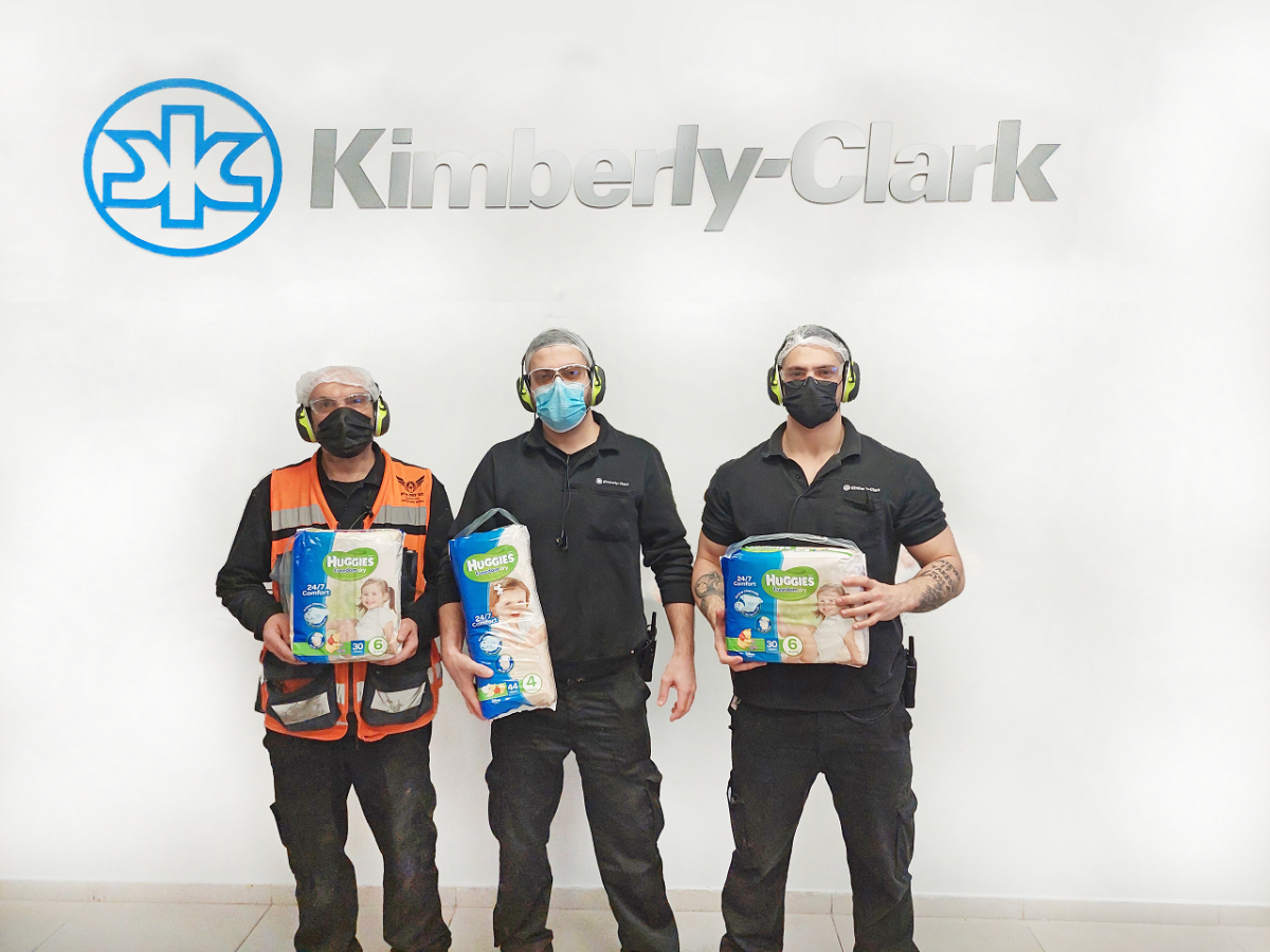 Kimberly-Clark employees at the Afula, Israel manufacturing facility 