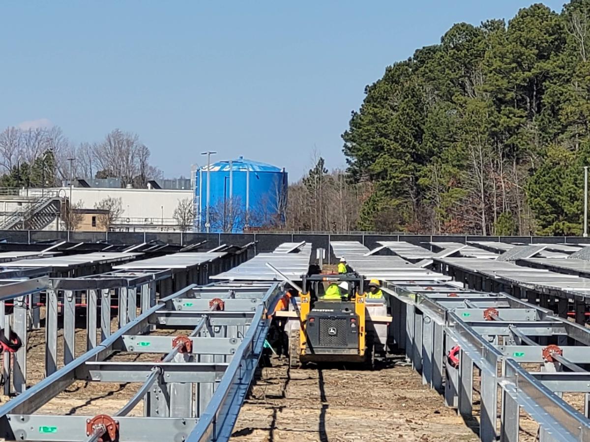 Cummins  crews install a solar array at Cummins’ Rocky Mount Engine Plant in Rocky Mount, North Carolina.